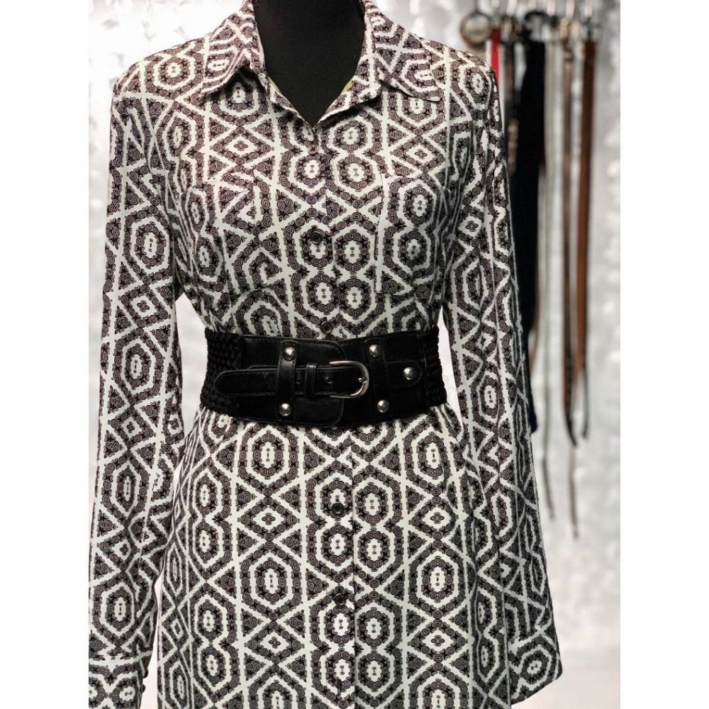 🎉🎉SOLD🎉🎉Women's Vince Camuto Long Lightweight Trench